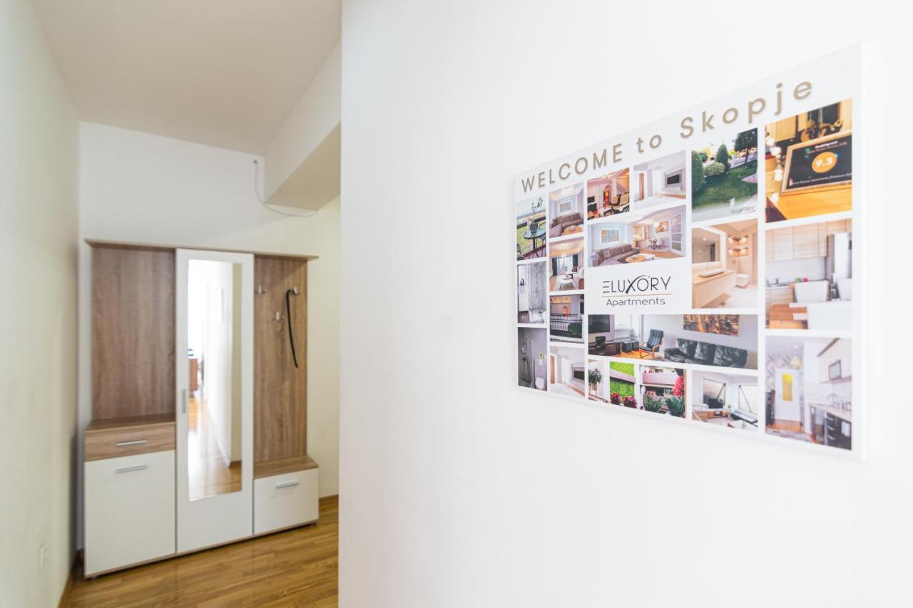 High-End Spacious Apartment Next To City Mall Skopje Bagian luar foto